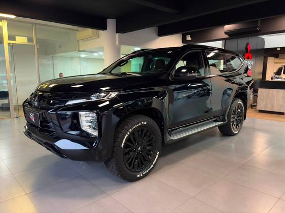 MITSUBISHI PAJERO SPORT 2.4 16V MIVEC TURBO DIESEL LEGEND BLACK AWD AUTOMÁTICO MITSUBISHI PAJERO SPORT 2.4 16V MIVEC TURBO DIESEL LEGEND BLACK AWD AUTOMÁTICO